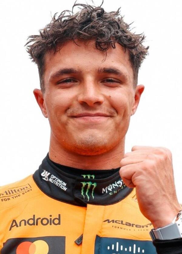 Che delirio a Miami! Lando Norris vince la Sprint Race, Lewis Hamilton fa una magia mentre Verstappen e la Red Bull fregano Kimi Antonelli