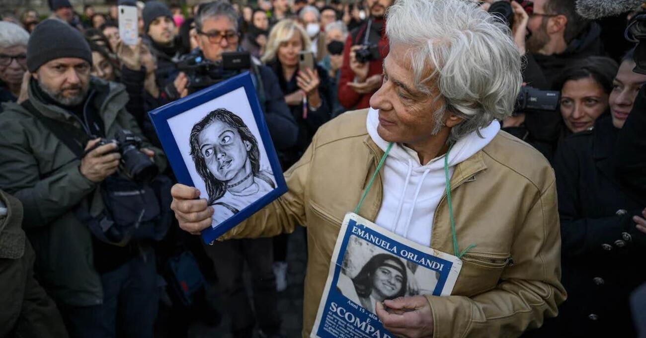 Caso Orlandi, Sophie &egrave; una fonte credibile? Per Gianluigi Nuzzi nella sua ricostruzione c&rsquo;&egrave; &ldquo;un piccolo errore&rdquo;. Ma la ragazza ha risposto alle domande di Pietro? E l&rsquo;apparizione di Emanuela parla al fratello: &ldquo;Non &egrave; colpa tua&rdquo;