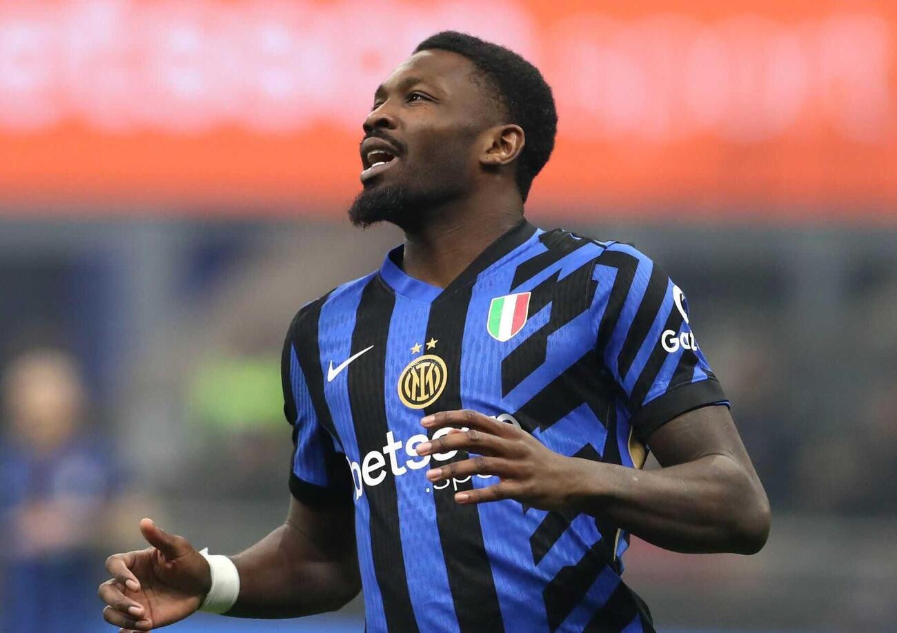 Le gravissime accuse di violenza a Thuram prima di Inter-Barcellona: ecco quello che c&#039;&egrave; (in video) e quello che non torna nella denuncia di Charlotte Lavish