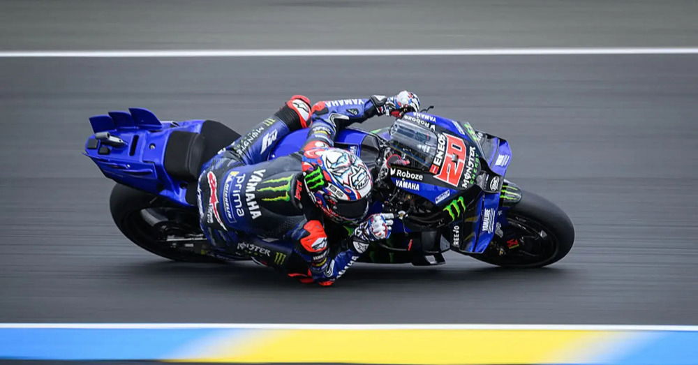 Voce del verbo &ldquo;Quart-Arare&rdquo;: quel diavolo (bianco) di Fabio Quartararo a Le Mans s&rsquo;&egrave; preso record, pole, un Marc Marquez &ldquo;senza parole&rdquo; e le Ducati che stanno a guardare