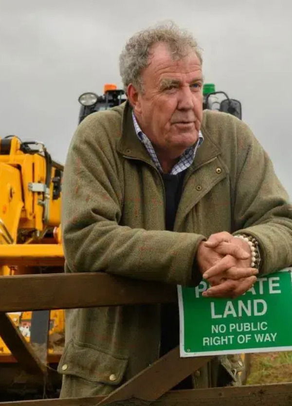 LE CONFESSIONI DI CLARKSON su morte, cibo, alcol, fumo, pickleball &ldquo;estremo&rdquo; e la Fattoria