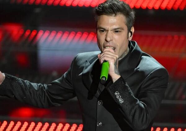 Dopo la rissa in Kings League, Fedez attacca Blur: &ldquo;Mi auguri un tumore? Ti arriva una pizza in faccia...&rdquo;