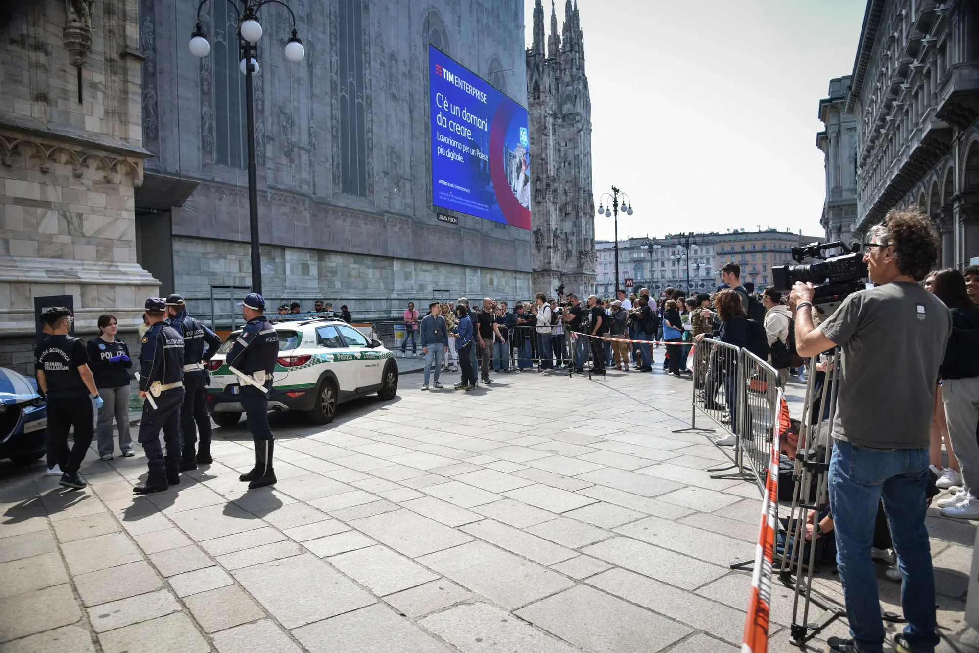 Emanuele De Maria si è suicidato lanciandosi dalla terrazza del Duomo di Milano