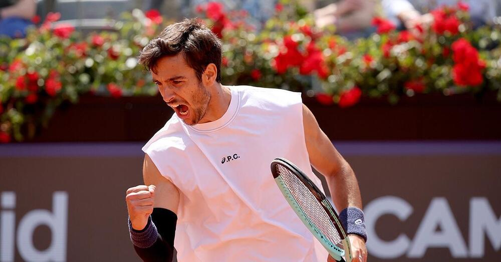 Musetti contro Medvedev a Roma. Parla il coach Tarantini, che vuole portare Lorenzo in Top 5: &ldquo;Nel 2023 ci giocammo due volte in una settimana perdendoci. Con Daniil serviranno variazioni e&hellip;&rdquo;. Poi su Sinner, il rientro e il clima agli Internazionali...