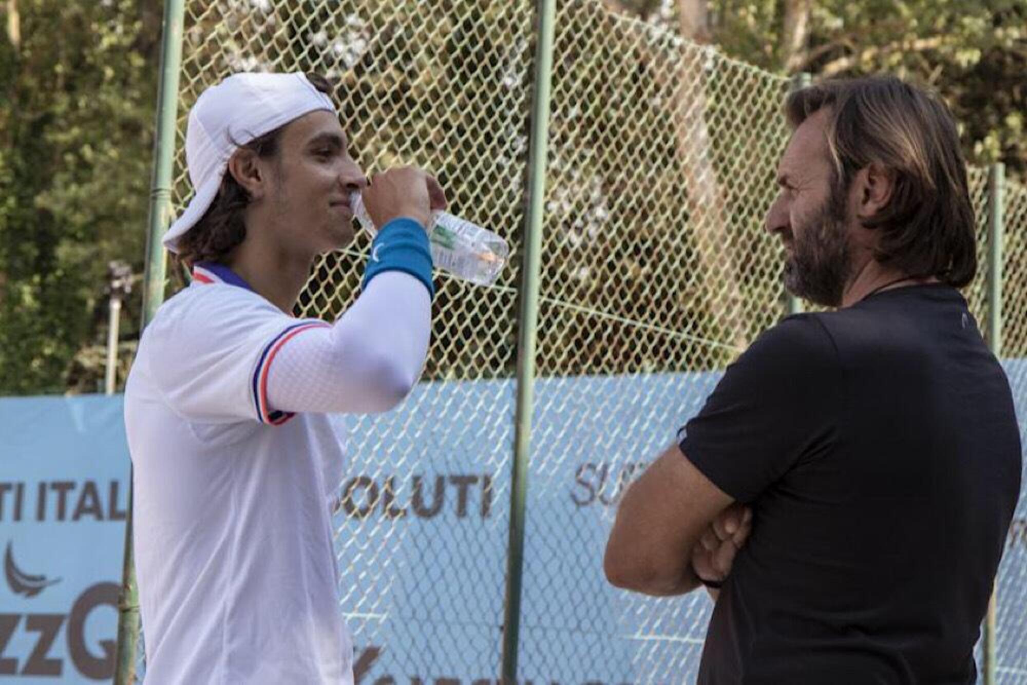 Lorenzo Musetti e il coach Tarantini
