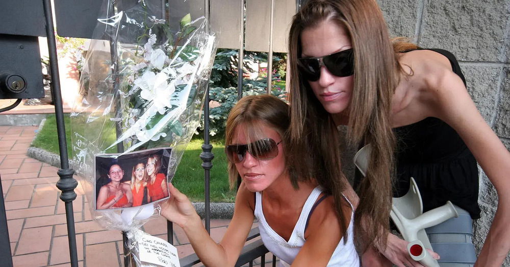 Omicidio Poggi, UCCISA DALLA CUGINA Stefania Cappa? Si cerca l&#039;arma del delitto di Chiara in un canale a Tromello, vicino casa della nonna delle gemelle: un testimone ha visto una donna gettare in acqua un oggetto metallico pesante&hellip;