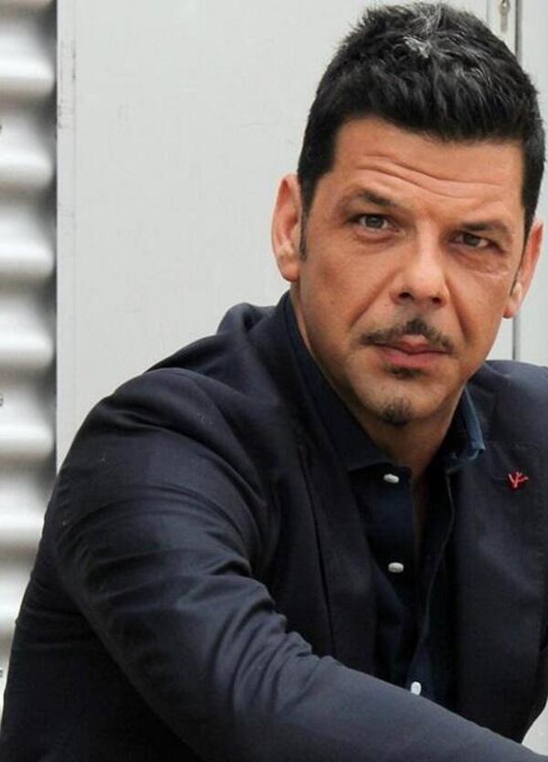 Sottile stana Elio Germano: &ldquo;Bravo attore, ma quanti soldi ha preso il cinema dallo Stato?&rdquo;