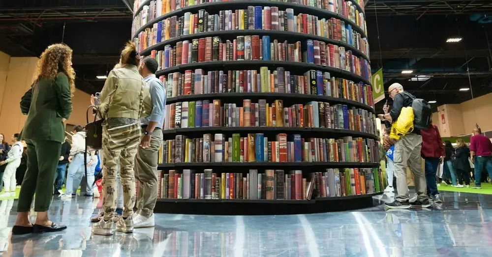 Il Salone del libro di Torino ancora deve iniziare ed &egrave; gi&agrave; polemica? S&igrave;, contro Libraccio e la &ldquo;concorrenza sleale&rdquo;: ma perch&eacute; gli editori indipendenti si rivoltano? Ve lo spieghiamo qui 