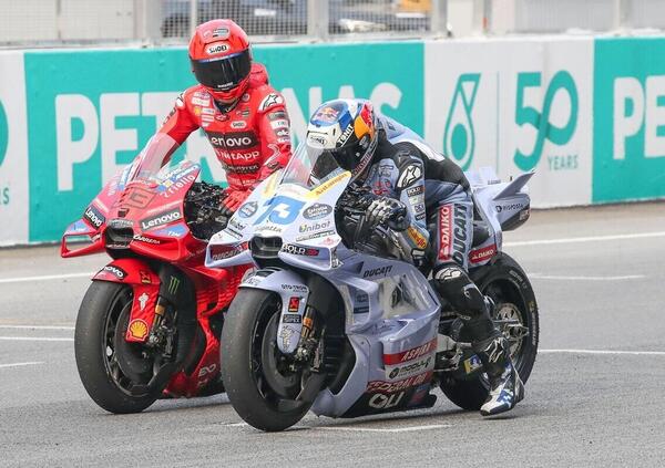 Ma davvero il manager dei Marquez sta gi&agrave; spingendo per Alex nel team ufficiale Ducati con Marc? S&igrave;, ecco cosa ha detto (ma facendosi anche una risata)