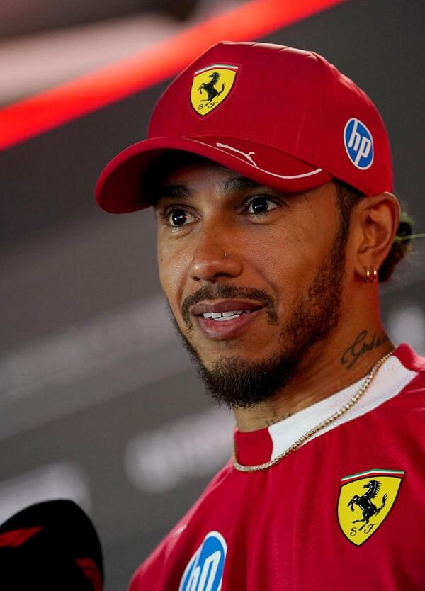 Fermi tutti, a Imola &egrave; MEDIA DAY! Piastri frena l&rsquo;entusiasmo, mentre Hamilton carica la Ferrari. E Antonelli? Si porta anche la scuola nel paddock! Ma non solo&hellip; 