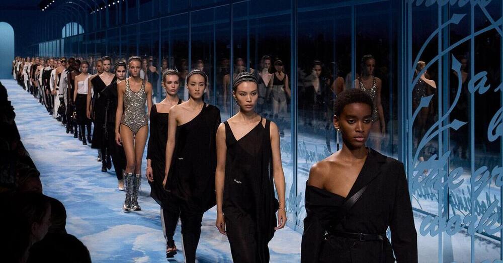 Dior, Valentino e tutti gli altri stro*zi: guida aggiornata al caporalato nell&rsquo;alta moda, quello del Made in Italy a basso budget cucito nei seminterrati