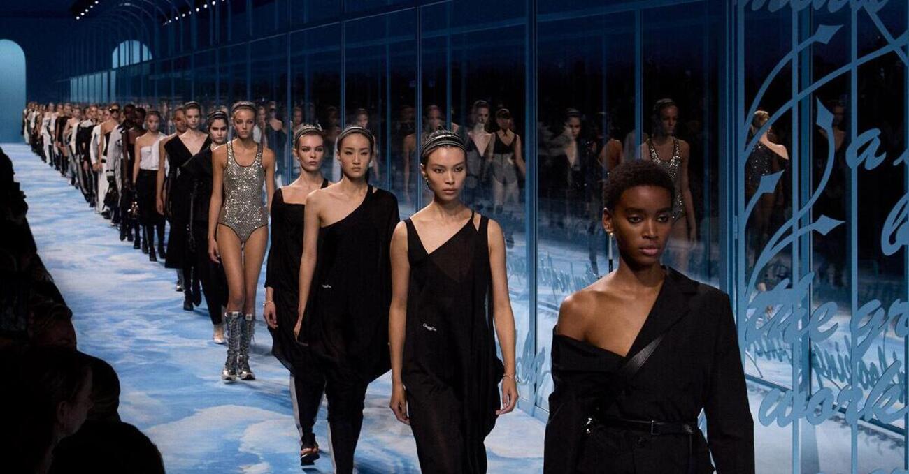 Dior, Valentino e tutti gli altri &ldquo;bad boys&rdquo;: guida aggiornata al caporalato nell&rsquo;alta moda, quello del Made in Italy a basso budget cucito nei seminterrati?