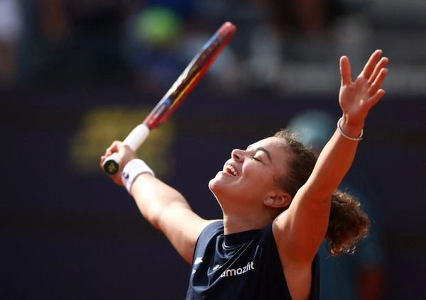 Quando ridi, ci credo: se gioca Jasmine Paolini spunta il sole, se vince a Roma allora &egrave; estate