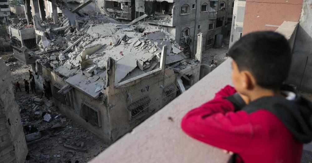 Il silenzio assordante degli ebrei sul massacro in Palestina, perch&eacute; nessuno parla? E Trump che prometteva la pace, come in Ucraina, dov&#039;&egrave; finito? A litigare con Springsteen e Taylor Swift...