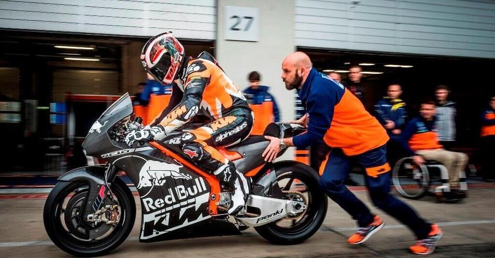 KTM &egrave; ufficialmente salva. Ora viene il difficile: convincere i &ldquo;nuovi capi&rdquo; di Bajaj che la MotoGP non &egrave; tutta una rimessa