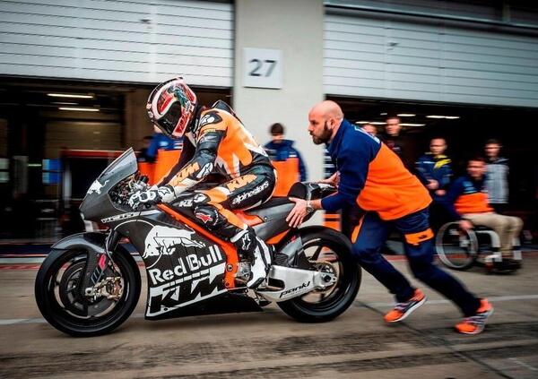 KTM &egrave; ufficialmente salva. Ora viene il difficile: convincere i &ldquo;nuovi capi&rdquo; di Bajaj che la MotoGP non &egrave; tutta una rimessa