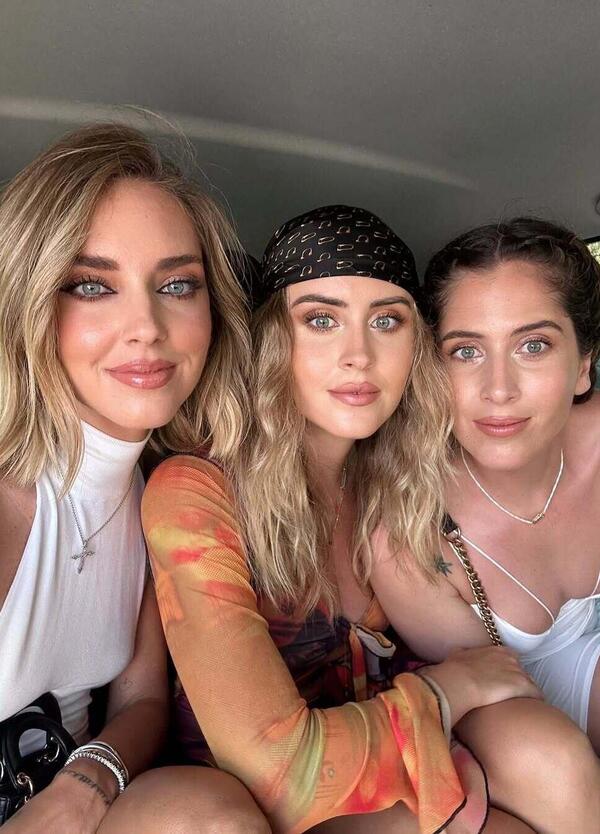 Il podcast con le tre Ferragni peggio delle chat genitori? Chiara: &ldquo;Nel 2016 una sfiga dietro l&#039;altra&rdquo;, ma su Fedez e Fabrizio Corona?