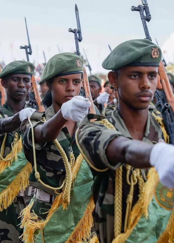 Lo sapete che esiste un&#039;altra Corea del Nord? &Egrave; in Africa, ex colonia dell&#039;Italia e ha lo stesso leader dal &#039;93: perch&eacute; l&#039;Eritrea diventer&agrave; sempre pi&ugrave; importante (e cosa c&#039;entrano Cina e Russia) 