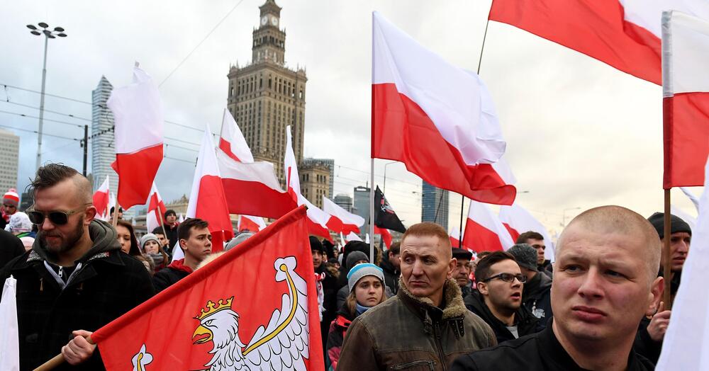 Occhio! Lo sapete chi &egrave; la &ldquo;nuova&rdquo; Germania? La Polonia! Il boom economico (grazie alle auto), l&#039;asse con la Nato e il rafforzamento dell&#039;esercito: vi spieghiamo perch&eacute; Varsavia pu&ograve; prendersi l&#039;Europa (ma attenzione...) 