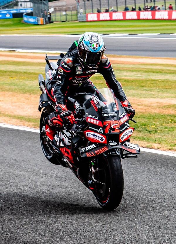 Boia che Marco Bezzecchi a Silverstone! La feroce rimonta suona anche di messaggio a Jorge Martin (che...
