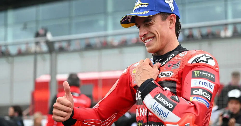 A Silverstone la prima piccola sconfitta di Marc Marquez, che guarda le gomme e accoltella gli avversari: &ldquo;Dopo 5 setup il problema sei tu, non la moto&rdquo;