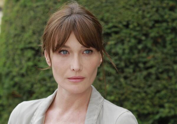 Carla Bruni al Festival di Cannes asfalta tutte, le sorprese di Olly ai suoi fan, la verit&agrave; dietro Piangere a 90 di Blanco e il libro di Tony Effe&hellip; A tutto gossip con Alessi