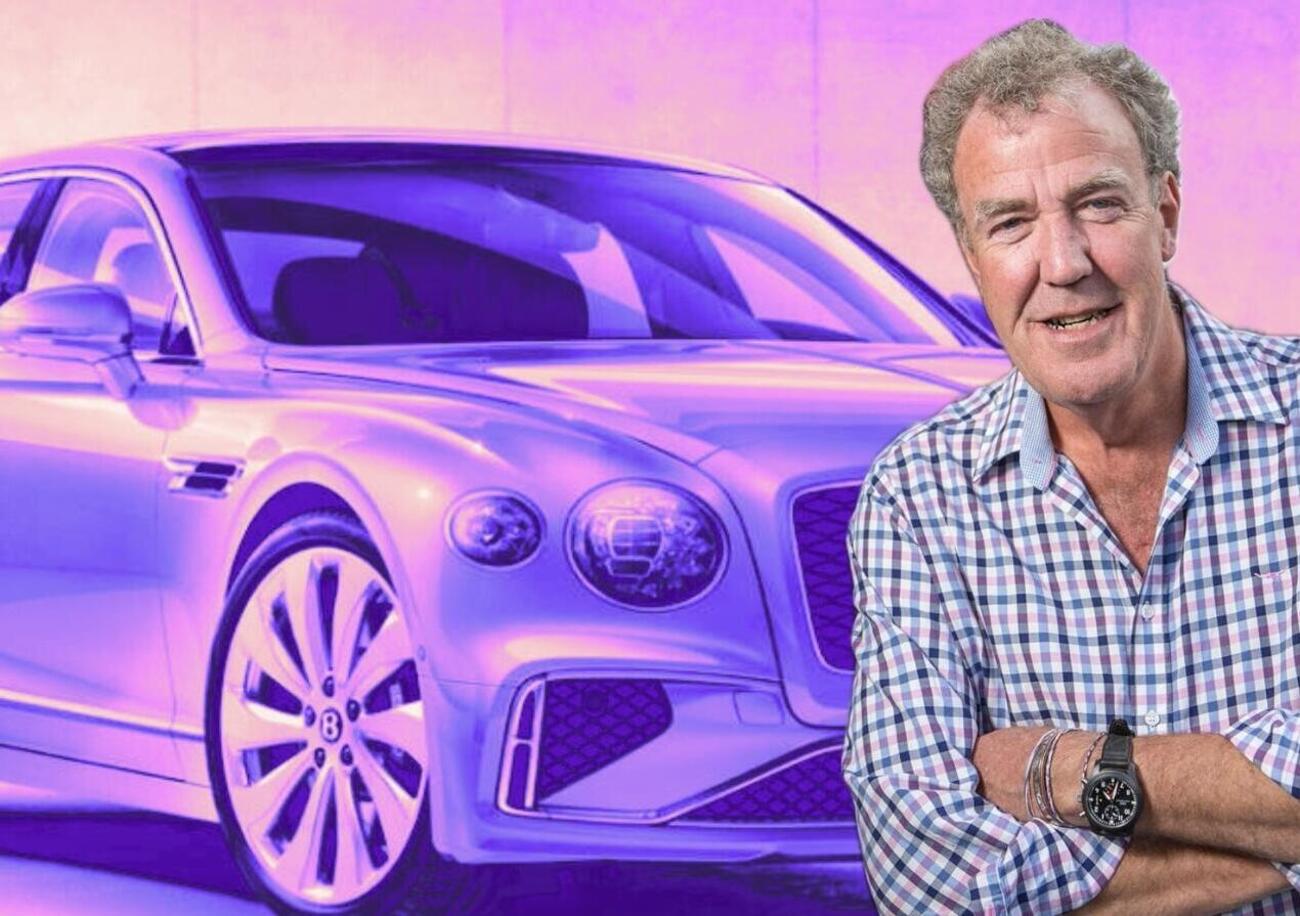 Jeremy Clarkson prova la Bentley Flying Spur: &ldquo;Una ninna nanna su due ruote&rdquo;. Rivali? &ldquo;Non me ne viene in mente nemmeno uno&rdquo;. Mentre Aston Martin...