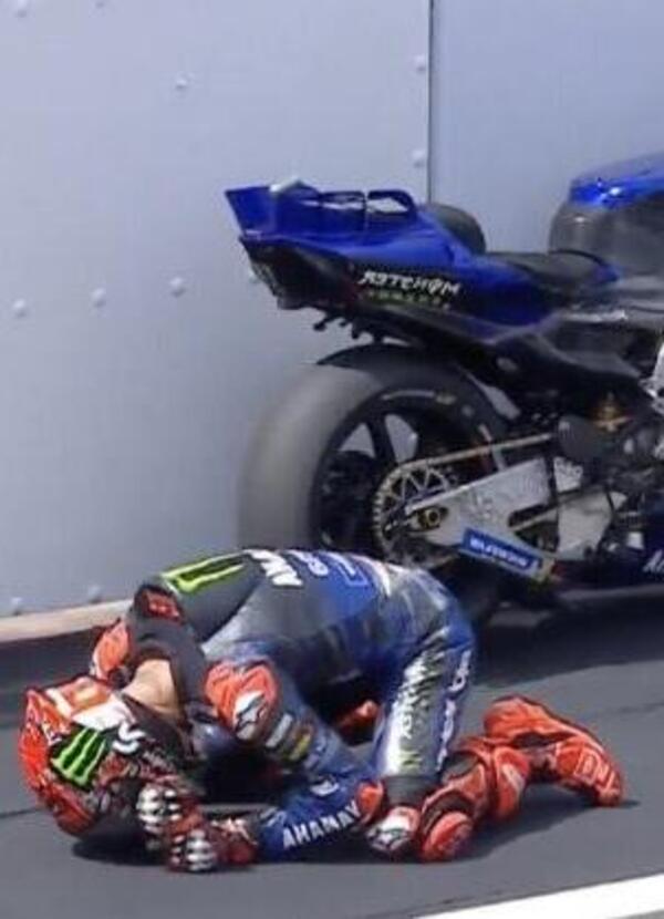 Bezzecchi vince a Silverstone in questa MotoGP senza Dio tra il cu*o dei Marquez e la sf*ga di Quartararo e Bagnaia