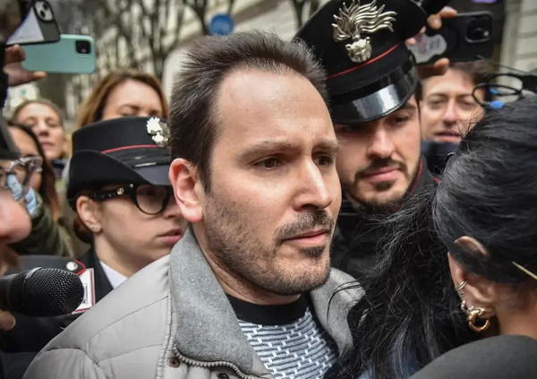 Omicidio Chiara Poggi, ma dov&#039;&egrave; finita l&#039;impronta di Sempio? L&rsquo;intonaco &ldquo;sparito&rdquo; del reperto 33: ecco perch&eacute; e cosa potrebbe significare per le indagini sul delitto di Garlasco