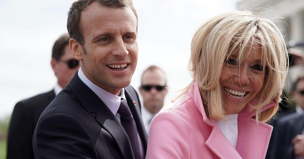 Ma avete sentito Myrta Merlino sulla lite tra Macron e sua moglie? &ldquo;Gli schiaffi di un uomo a una donna sono inaccettabili, quelli di una donna a un uomo volgari&rdquo;: e quindi accettabili? E pensate se lo avesse detto Bruno Vespa&hellip;