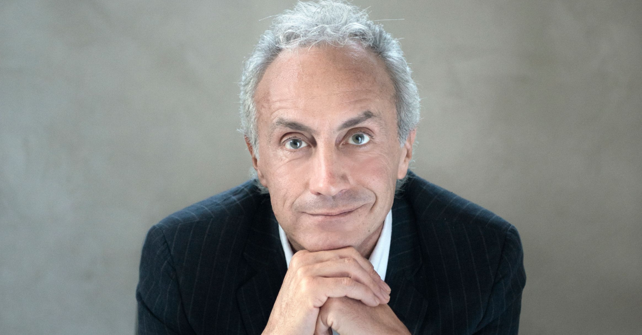 Omicidio Poggi, Stasi e Sempio, Marco Travaglio distrugge il metodo Iene sul caso Garlasco: &ldquo;Una cosa vergognosa. Accuse da parrucchiere&rdquo;. E sulla trattativa Stato-Mafia, su Forza Italia e i soldi del Pnrr&hellip;