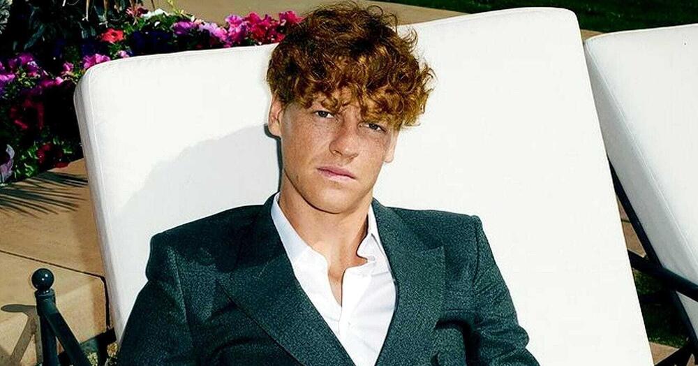Ma perch&eacute; Il Fatto Quotidiano considera Sinner un puttaniere? Ok le tasse e il doping, ma che c&#039;entrano le escort? Quando la satira ricicla le battute su Berlusconi ma sbaglia bersaglio e non fa ridere