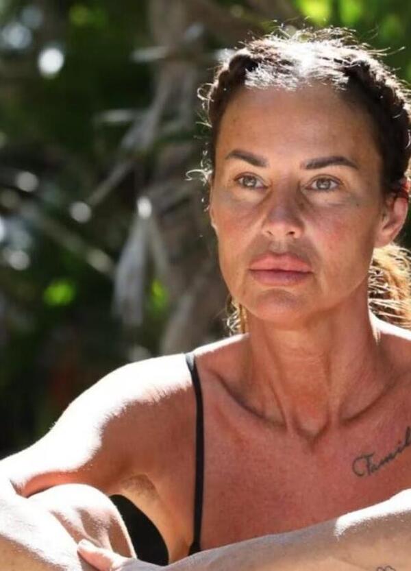 Isola dei Famosi, Mosetti ritirata ma arriva l&#039;appello del fratello: &quot;Mediaset ci ripensi...&quot;