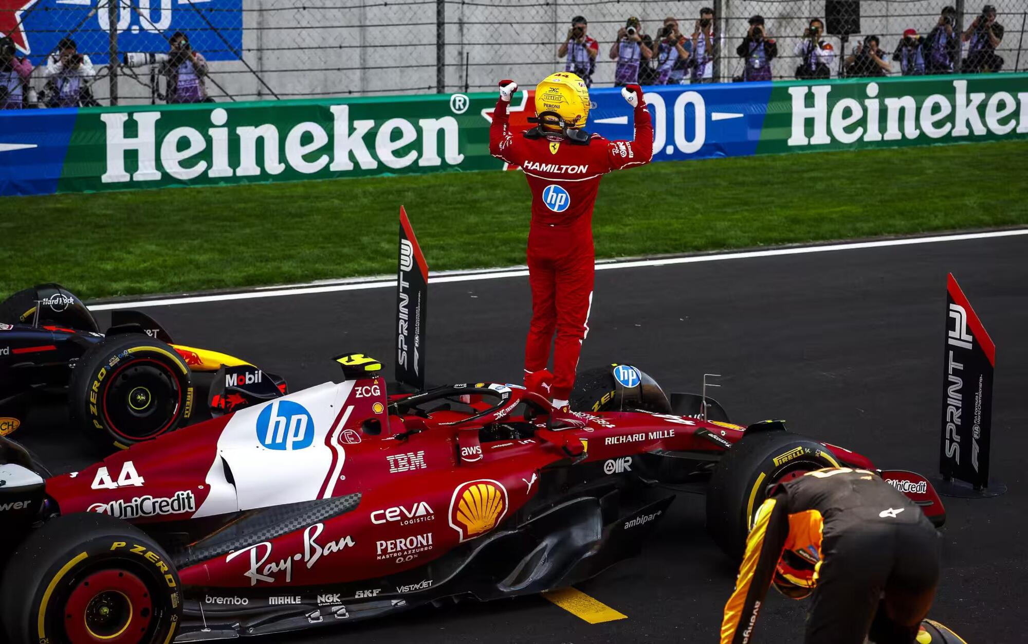 Lewis Hamilton al Gp di Cina