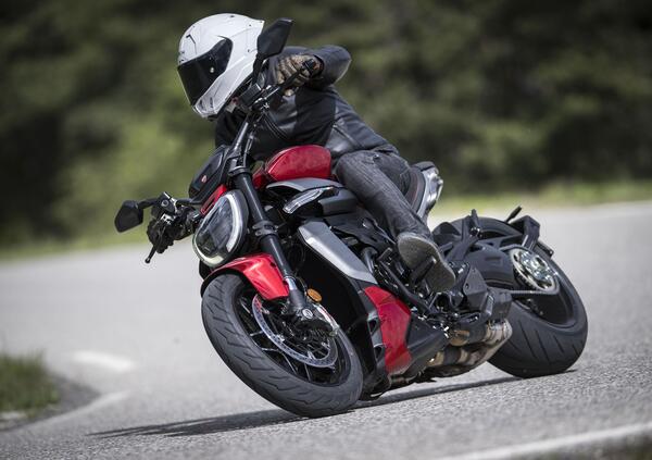 Ducati XDiavel V4 2025: ecco perch&eacute; &egrave; MOLTO diversa da come ce l&#039;aspettavamo