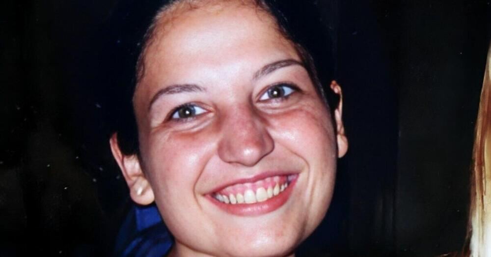 Omicidio Poggi, DUE ORECCHINI MACCHIATI DI SANGUE vicino al corpo mai analizzati: e se ci fosse il dna dell&rsquo;assassino? A Chi l&rsquo;ha visto? LA BOMBA: &ldquo;Chiara voleva denunciare gli abusi sessuali legati al Santuario della Bozzola&rdquo;. Qualcuno l&rsquo;ha fatta tacere?
