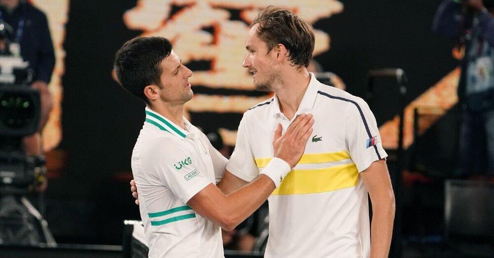 PAPPATI DA SINNER E ALCARAZ? La generazione panino del dopo Djokovic (Medvedev, Tsitsipas, Ruud, Zverev) gi&agrave; divorata da Jannik e Carlos? Chi aspettava il ritiro di Nadal, Federer e Nole...