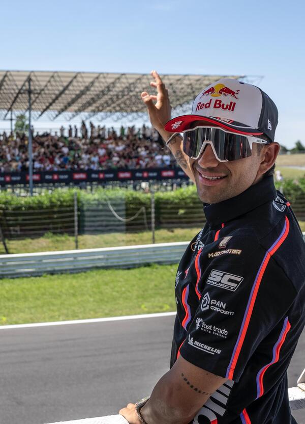 [VIDEO] Jorge Mart&iacute;n pu&ograve; restare in Aprilia? Lo abbiamo chiesto a lui: &ldquo;&Egrave; complicato, non &egrave; colpa di nessuno&rdquo;. E Max Biaggi aggiunge un tassello fondamentale