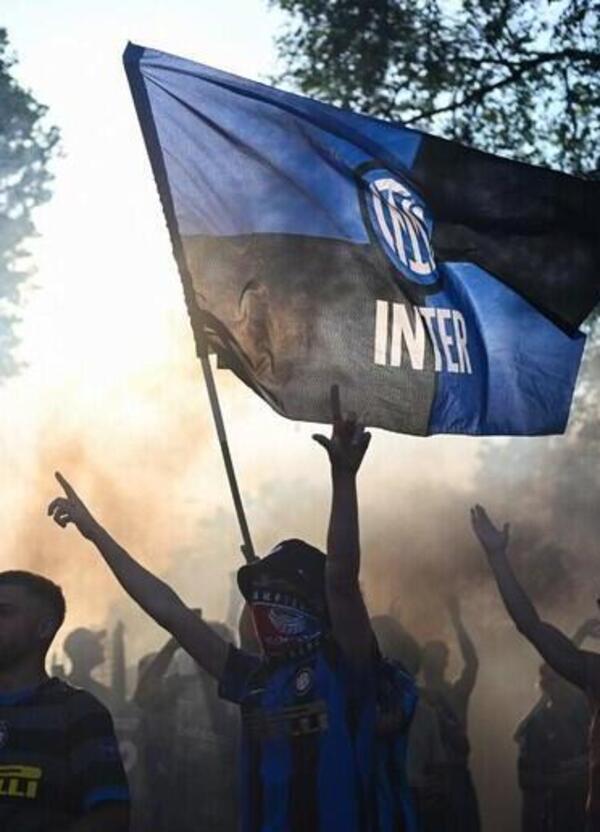 L&rsquo;Inter dopo il flop Champions pensa di cavarsela con un &ldquo;grazie&rdquo;? I tifosi: &ldquo;Chiedeteci scusa&rdquo;