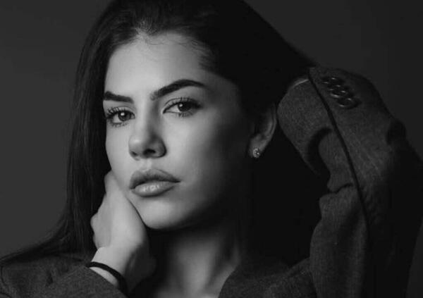 Isola dei Famosi, ma che cosa &egrave; successo tra Jasmin Salvati e Chiara Balistreri? &ldquo;Sei qua per visibilit&agrave;&rdquo;: ecco lo scaz*o tra le naufraghe in Honduras. Ma cosa c&rsquo;entra Teresanna Pugliese? Intanto su Instagram&hellip;