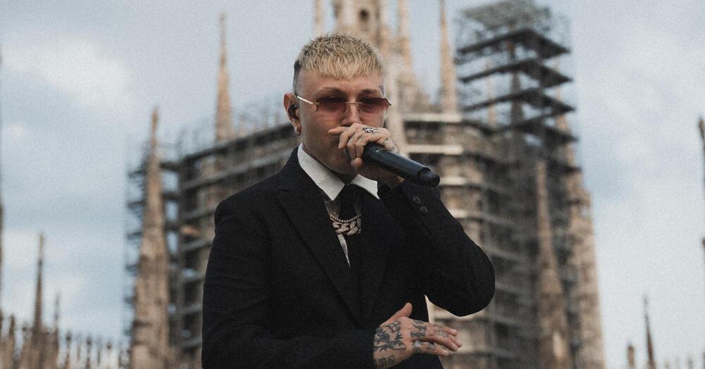 Abbiamo ascoltato &ldquo;Locura Jam + Opera&rdquo;, il nuovo album di Lazza, ma com&rsquo;&egrave;? Un chiaro segno della sua visione sulla musica. Ma &egrave; davvero un &quot;piccolo capolavoro&quot;? S&igrave; e vi spieghiamo perch&eacute;&hellip;