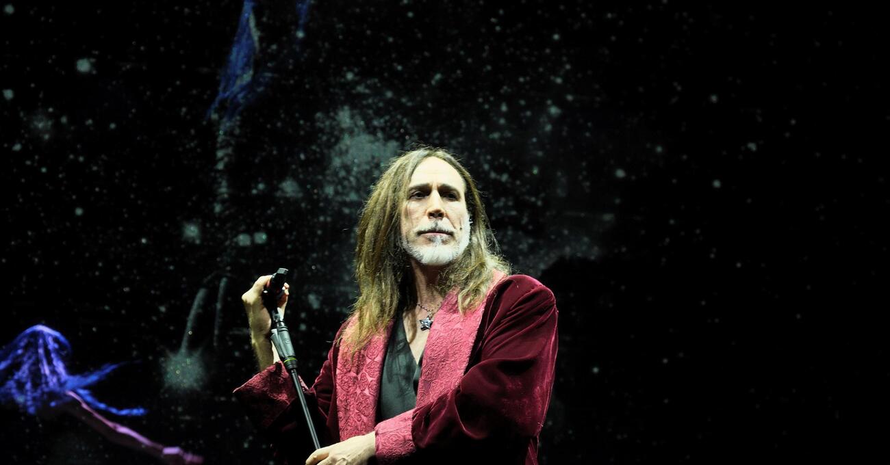 Le bombe di Manuel Agnelli a Supernova: &ldquo;Ho perso la verginit&agrave; musicale in un bar (con Lou Reed), quella sessuale a 17 anni, con&hellip;&rdquo;, la bici rubata con Piero Pel&ugrave;: &ldquo;Sembravamo due deficienti&rdquo;, e su X Factor e la tecnologia&hellip;