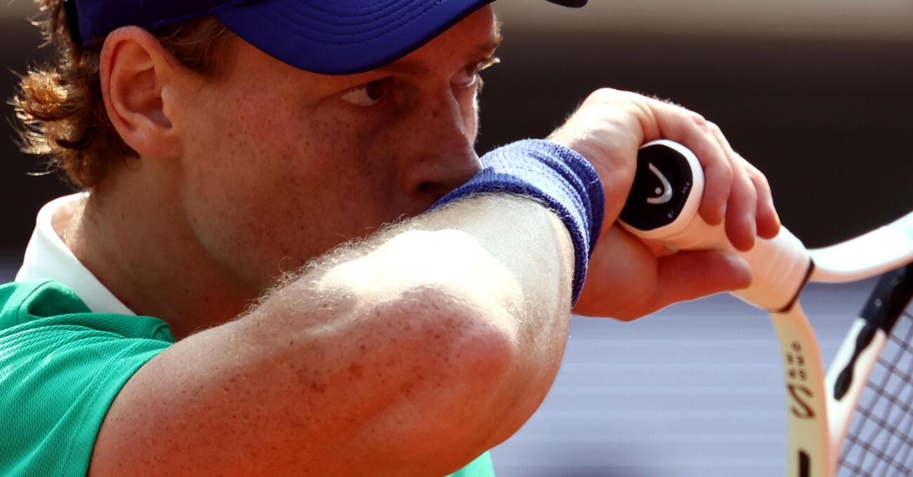 Su Sinner &egrave; Cazzullo contro Gramellini al Corriere? Per Aldo dire che &egrave; Jannik &egrave; stato beccato dai francesi pro Alcaraz al Roland Garros &egrave; &ldquo;vittimismo social&rdquo;. Quindi smentisce Massimo (&ldquo;gli hanno tifato contro perch&eacute; per loro &egrave; italiano&rdquo;)?