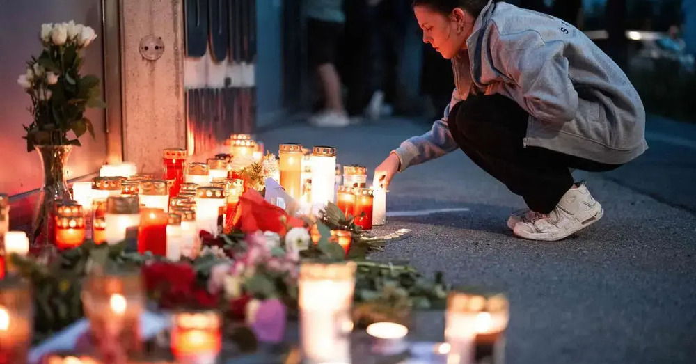 PORTO D&#039;ARMI FACILE? E FA UNA STRAGE! Chi &egrave; Artur, il 21enne &quot;fantasma&quot; senza social e vita sociale, tornato nella scuola di Graz (Austria) a &quot;vendicarsi&quot; del bullismo subito. E in Italia la Lega...