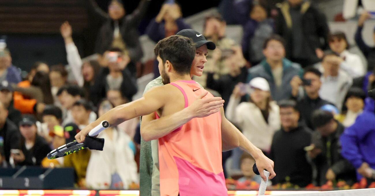 Tra Sinner e Alcaraz c&#039;&egrave; il pi&ugrave; talentuoso di sempre? &Egrave; chi &egrave; il LeBron del tennis? MCENROE SPARA GLI ACE. E sul discorso con Cahill e Zverev...