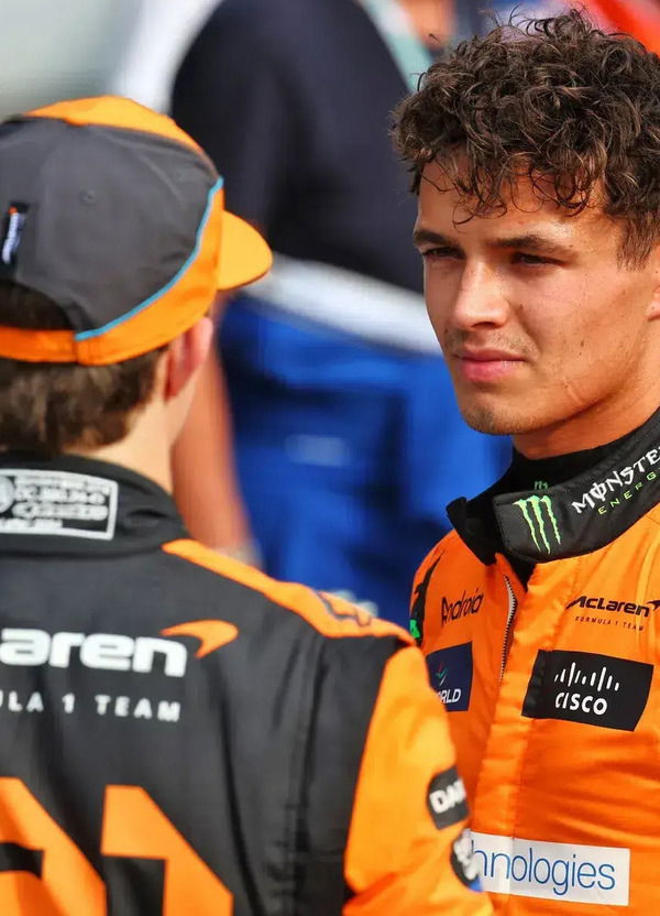 Ok ma l&rsquo;avete sentito Lando Norris su Oscar Piastri e sulla rincorsa al titolo Mondiale? &ldquo;Corriamo per McLaren e io voglio godermi la vita&rdquo;. E su Verstappen...