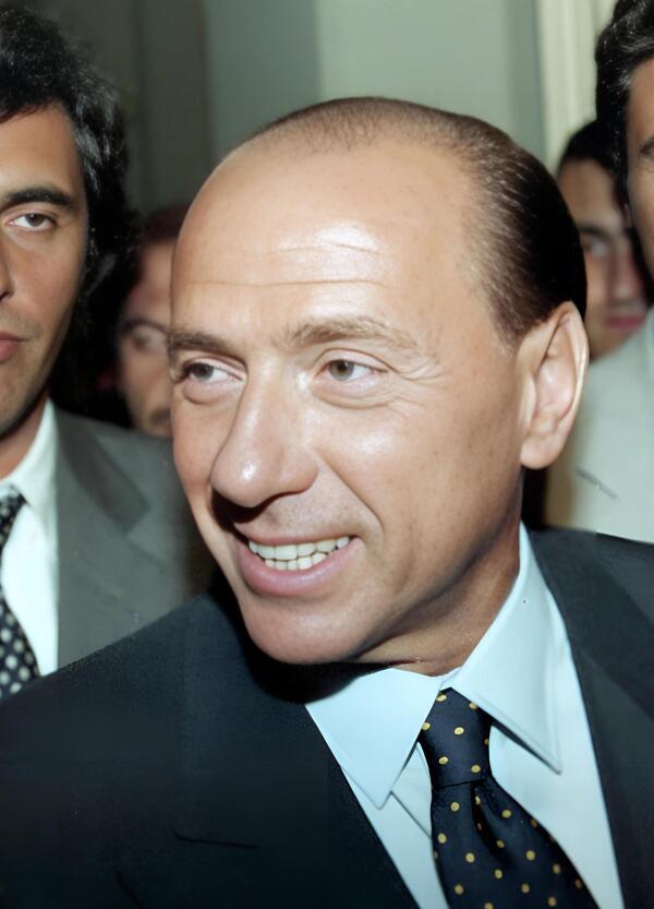 MENO MALE CHE SILVIO C&rsquo;&Egrave; (ANCORA). A due anni dalla morte, Berlusconi &egrave; ovunque anche su Temu