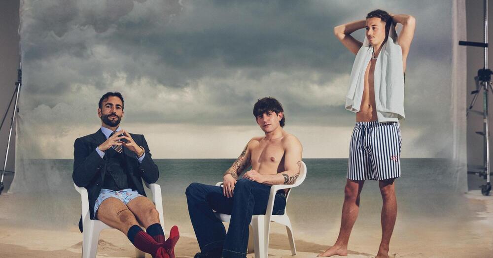 Fabri Fibra ci fa sentire &ldquo;Stupidi&rdquo; con Papa V e Nerissima Serpe (e cita Morgan e Chiara Ferragni), Marco Mengoni, Rkomi e Sayf riflessivi in &ldquo;Sto bene al mare&rdquo; e Anna&hellip; Abbiamo ascoltato (e recensito) il meglio e il peggio dei singoli del venerd&igrave;