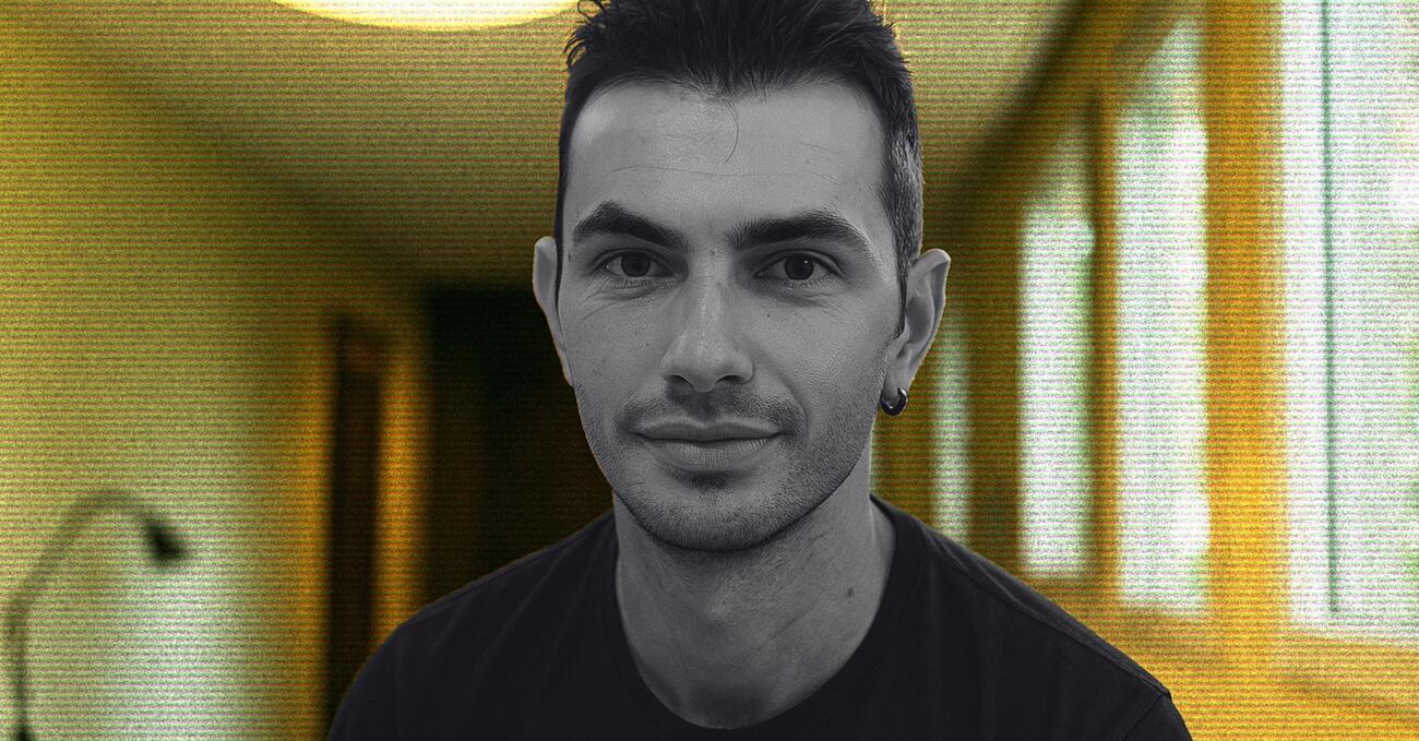 Ma Vasile Frumuzache &egrave; un serial killer? Dopo l&rsquo;omicidio delle due escort Denisa e Ana trovato un terzo corpo? I pezzi in un campo: una vertebra, i capelli e uno slip&hellip; 