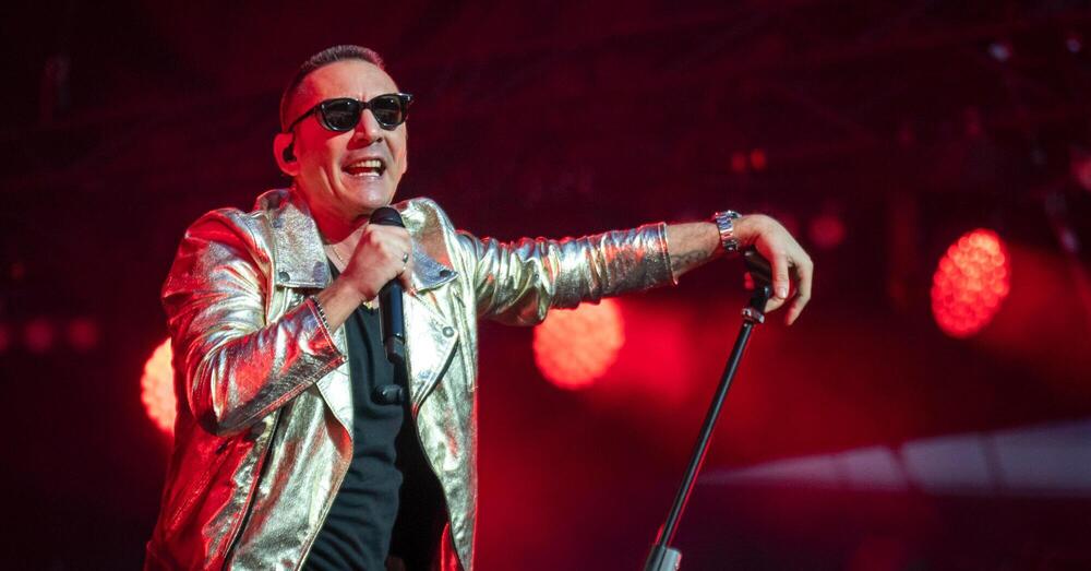 Siamo stati al concerto dei Mod&agrave; a San Siro, ma com&#039;&egrave; stato? Un live che zittisce chi li considera &quot;finiti&quot;. E se pensate che siano solo nostalgia per cinquantenni non avete capito un caz*o e vi spieghiamo perch&eacute;&hellip;